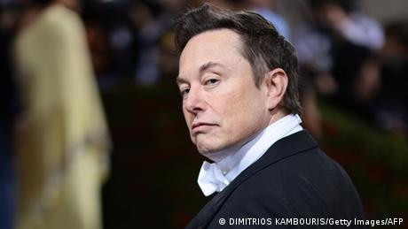 Elon Musk Tangguhkan Akun Twitter Sejumlah Jurnalis