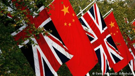 Inggris Siap Tangguhkan Perjanjian Ekstradisi Hong Kong