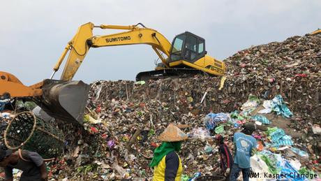 Bagaimana Singkong Bantu Perangi Sampah Plastik di Indonesia