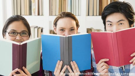 Marak Pojok Buku di Jakarta, Efektif Tingkatkan Minat Baca?