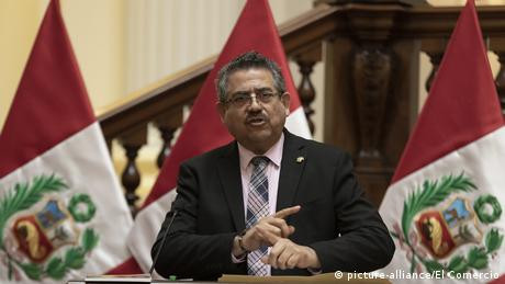 Baru Lima Hari Menjabat, Presiden Peru Mengundurkan Diri