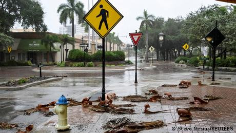 Badai Ian Hantam Florida AS, Terdahsyat dalam Tiga Dekade