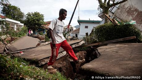 Gempa Cianjur: Antara Bencana, Penyaluran Bantuan, dan Empati