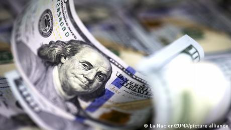 Kenapa Negara Berkembang Waspadai Menguatnya Dolar AS?
