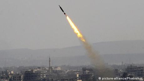 Israel Serang Target Militer Iran dan Suriah di Damaskus