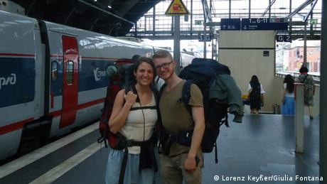 Cinta Lingkungan, Pasangan Ini Menempuh Perjalanan dari Eropa ke Australia Tanpa Pesawat Terbang