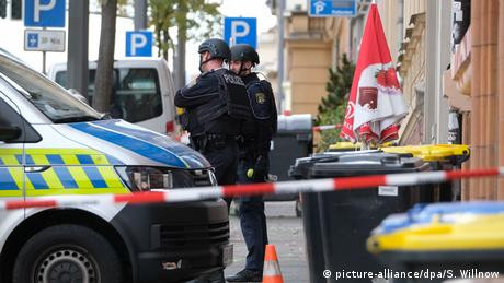 Dua Tewas Dalam Aksi Penembakan di Halle, Motif Pelaku Belum Jelas
