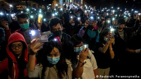 Demonstrasi Hong Kong: Puluhan Masih Bertahan di Kampus