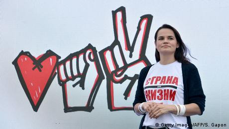 Kandidat Oposisi Belarus Lari ke Lituania Setelah Bentrokan